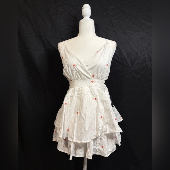 Lulus Size Large Lovely Intent White Floral Embroidered Backless Tiered Romper - Picture 5 of 7